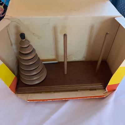 Yo Yoâ€™s, Brain Teasers & More Vintage Games (UO-mG)