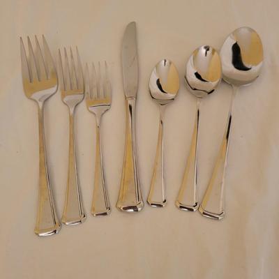 Oneida Aberdeen Silverware Set (D-KD)