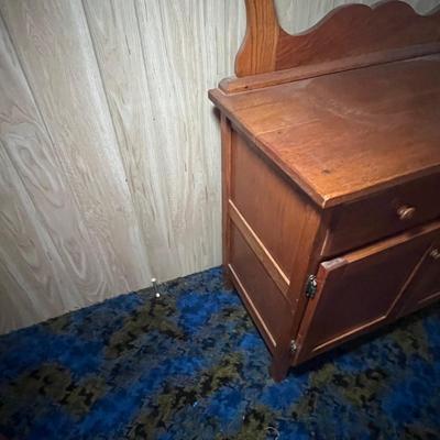Washstand & Oil Painting In Ornate Gilded Frame (UB-RG)