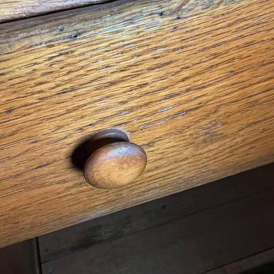 Washstand & Oil Painting In Ornate Gilded Frame (UB-RG)