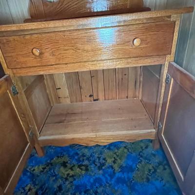 Washstand & Oil Painting In Ornate Gilded Frame (UB-RG)
