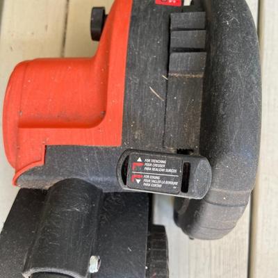 Black & Decker Electric Hedge Trimmer and Edger (G-MK)