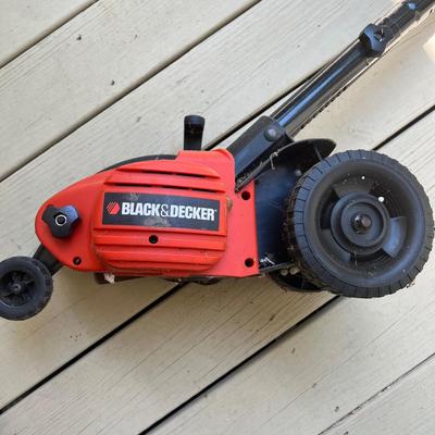 Black & Decker Electric Hedge Trimmer and Edger (G-MK)