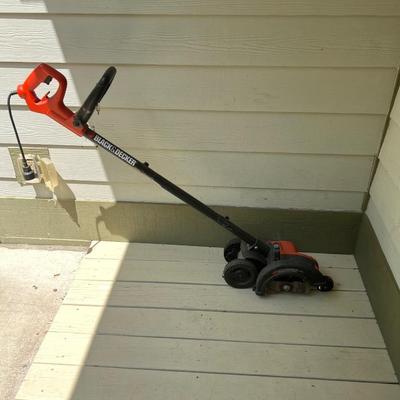 Black & Decker Electric Hedge Trimmer and Edger (G-MK)