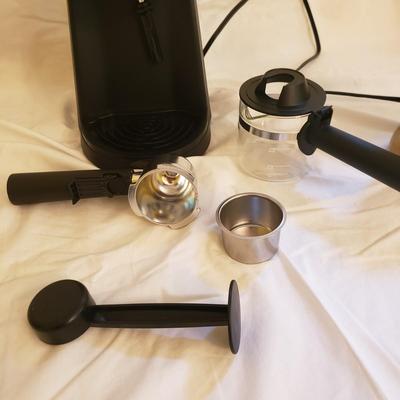 Keurig, Sowtech and Bialetti Coffee and Expresso Makers (DR-KD)