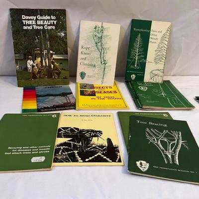 Gardening Books Vintage & Newer (UB-RG)