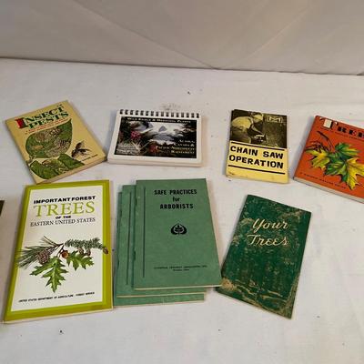Gardening Books Vintage & Newer (UB-RG)