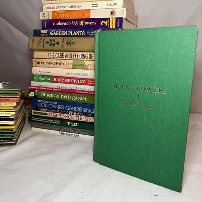 Gardening Books Vintage & Newer (UB-RG)