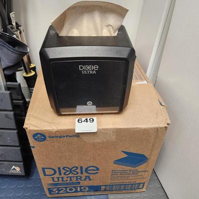Dixie Ultra 32019 Napkins and Dispenser