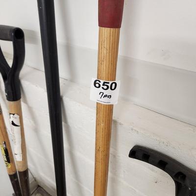 Lot of 7 Garden Yard Tools Shovels Hoes Bulb Hole Planter digger
