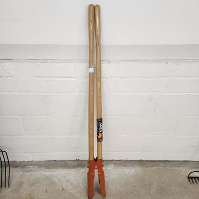 Ames Bronco Post Hole Digger