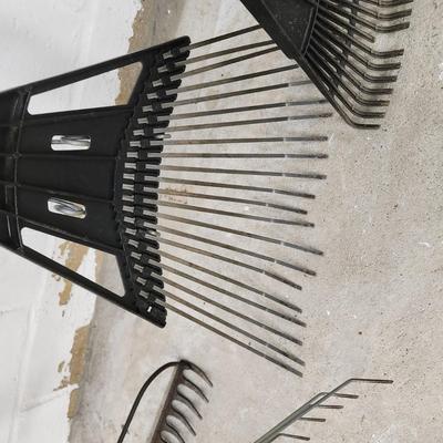 Lot of 4 Garden Yard Racks 1 Adjustable
