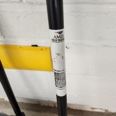 2 Snow Shovels Ames &  Arctic Blast