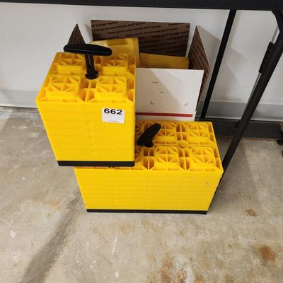 Camco FasTen RV Leveling Blocks  4 Chocks