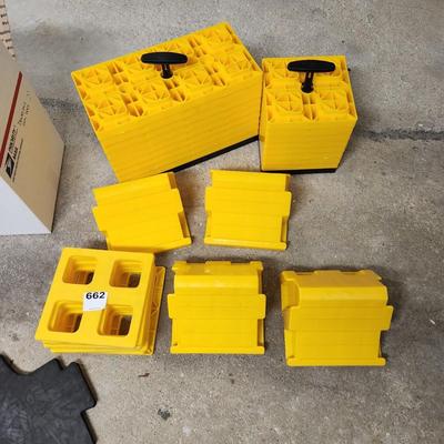 Camco FasTen RV Leveling Blocks  4 Chocks