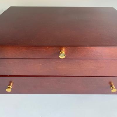 Clean Ross & Simons Mahogany Flatware Chest