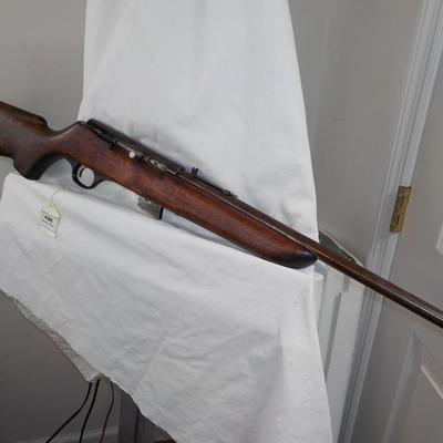 Model A1 Marlin rifle 22 LR. Vintage 1930's.