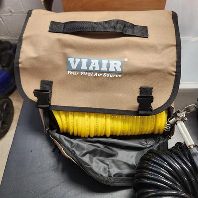 Viair 400P Portable Compressor Heavyweight Series Complete Outfit NEW Never Used