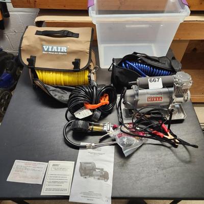 Viair 400P Portable Compressor Heavyweight Series Complete Outfit NEW Never Used