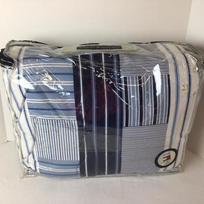 846 Tommy Hilfiger Twin XL Comforter Set