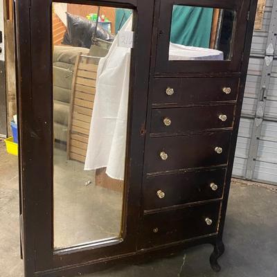 Beautiful Vintage Wardrobe