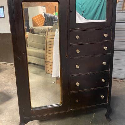 Beautiful Vintage Wardrobe