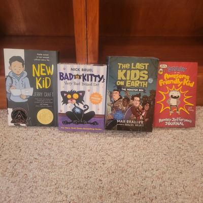 Diary of a Wimpy Kid, Ninjago, Dogman & More Youth Fiction Books (LR-DW)