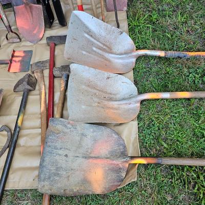 Outdoor Yard Tools & More  (OB5-JS)