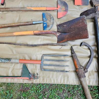 Outdoor Yard Tools & More  (OB5-JS)