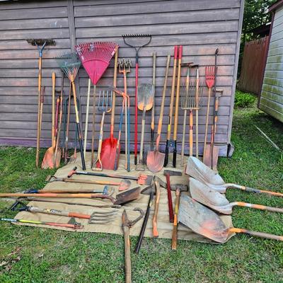 Outdoor Yard Tools & More  (OB5-JS)