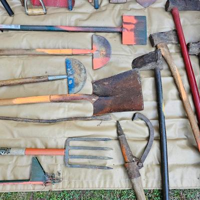 Outdoor Yard Tools & More  (OB5-JS)
