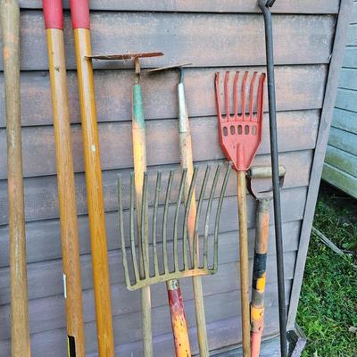 Outdoor Yard Tools & More  (OB5-JS)