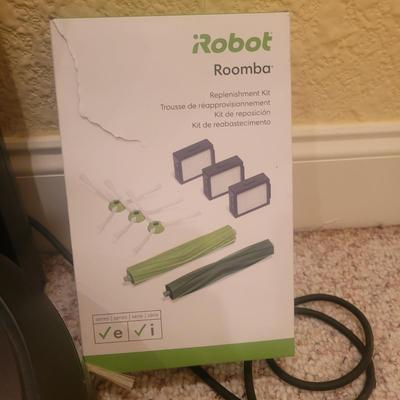 iRobot Roomba and Accessories (LR-DW)