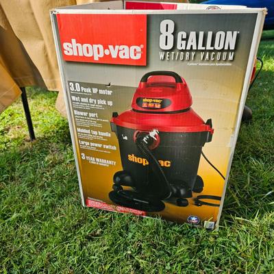 8 Gal Wet/Dry ShopVac & Accessories  (WS2-JS)