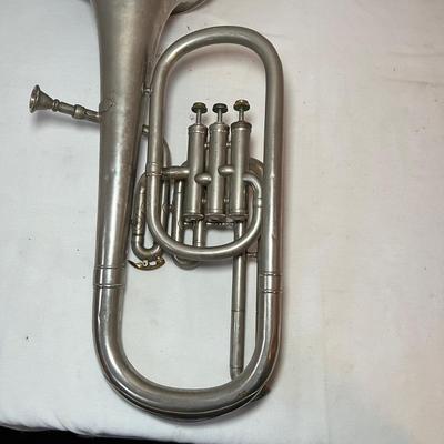 Wurlitzer â€˜Professionalâ€™ Vintage Alto Horn (UB-RG)