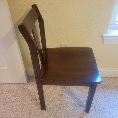 Pair of Chairs and Cushions (O-DW)