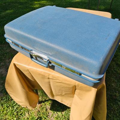 Vintage American Tourister & Samsonite Luggage  (OB2-JS)