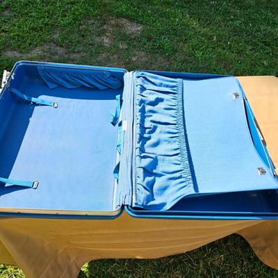 Vintage American Tourister & Samsonite Luggage  (OB2-JS)