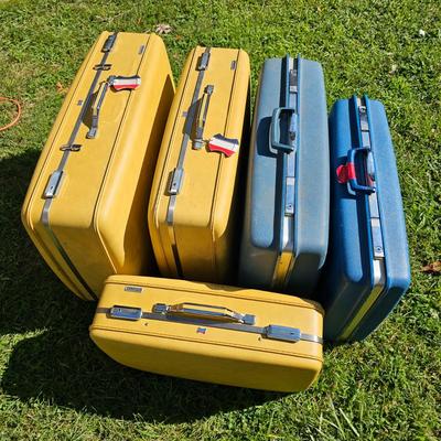 Vintage American Tourister & Samsonite Luggage  (OB2-JS)