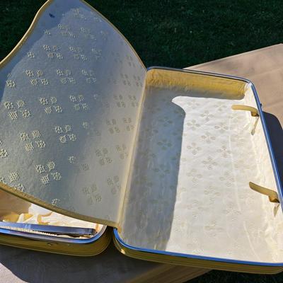 Vintage American Tourister & Samsonite Luggage  (OB2-JS)