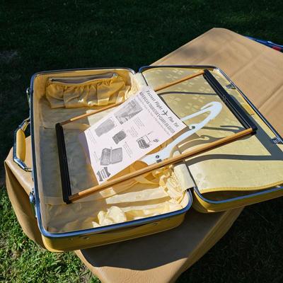 Vintage American Tourister & Samsonite Luggage  (OB2-JS)
