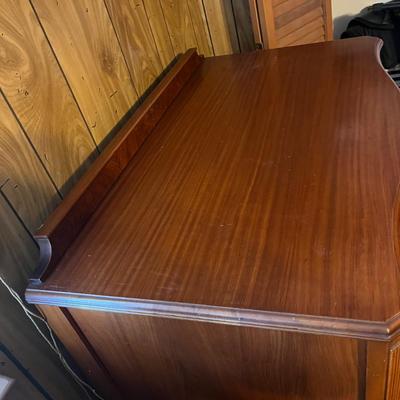 Four Drawer Chest of Drawers (UO-MG)