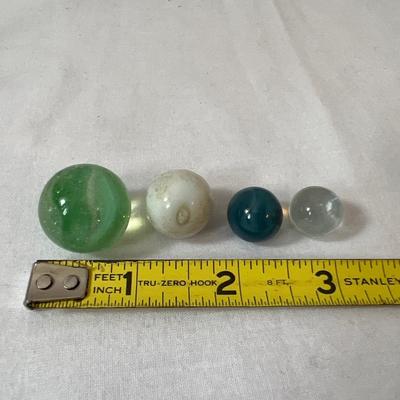 Hundreds of Glass Marbles! (UB-RG)