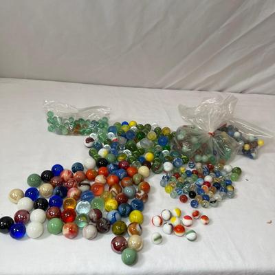 Hundreds of Glass Marbles! (UB-RG)