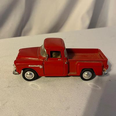 Vintage Die Cast Cars (UO-MG)