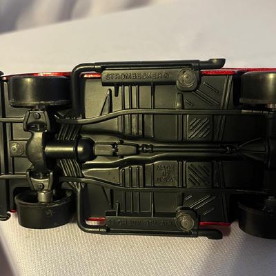 Vintage Die Cast Cars (UO-MG)