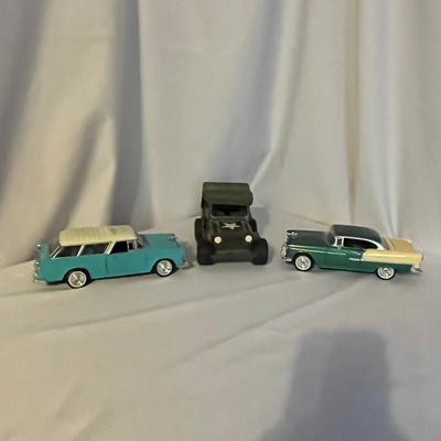 Vintage Die Cast Cars (UO-MG)