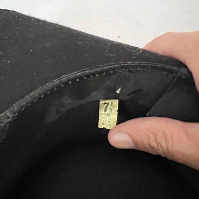 Americana - Large Flag, Rug, Documents/Deeds & Wool Hat (UB-RG)