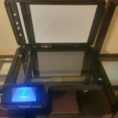 HP Photosmart 7520 Printer/Scanner/Fax/Copier (O-DW)