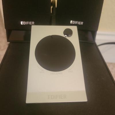 Edifier and Logotech Computer Speakers (O-DW)